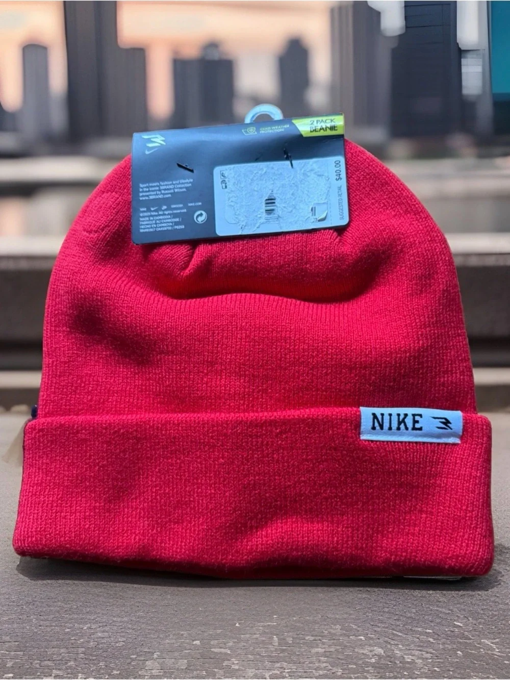 Nike Big Kids Size (8-20) 2-Pack Beanie Set. Black/Red/White Logo. New with Tags
